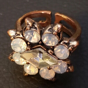*RING flower  motif
